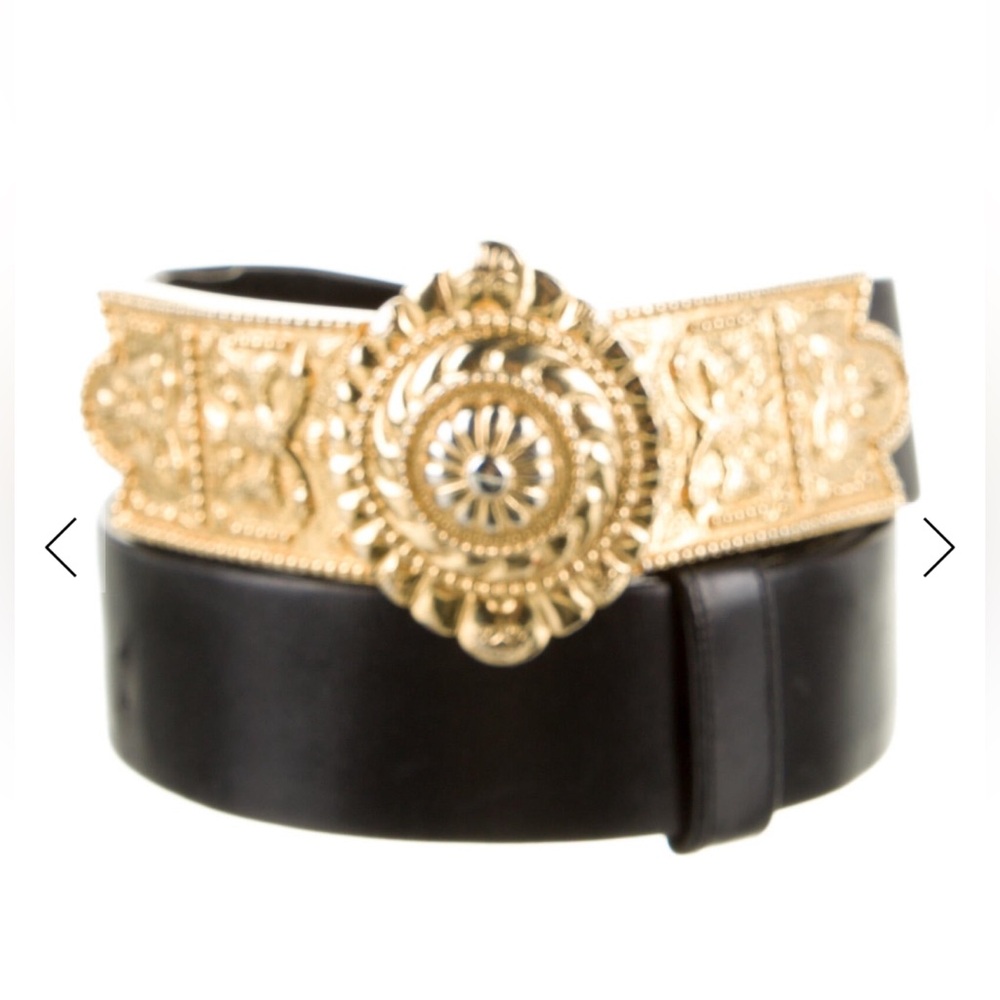 Judith Leiber adjustable Leather Belt gold tone hardware medium